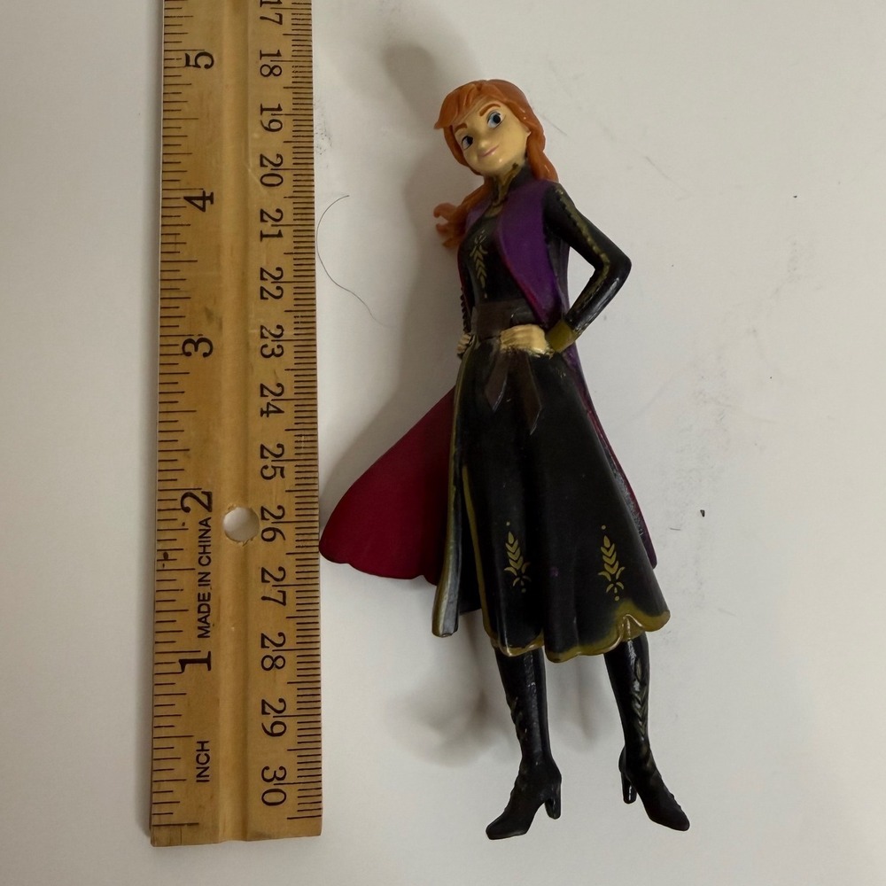 Disney Frozen 2 Anna Action Figure Purple Cape Swimways 91120AGR 4 Inch Toy